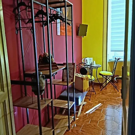 Non Ci Resta Che Couette-café