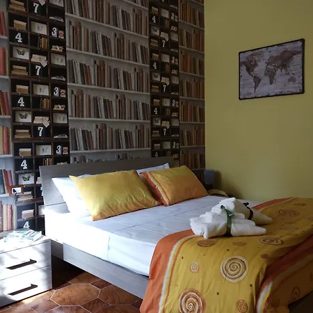 Non Ci Resta Che 4* Naples