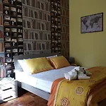 Non Ci Resta Che 4* Naples